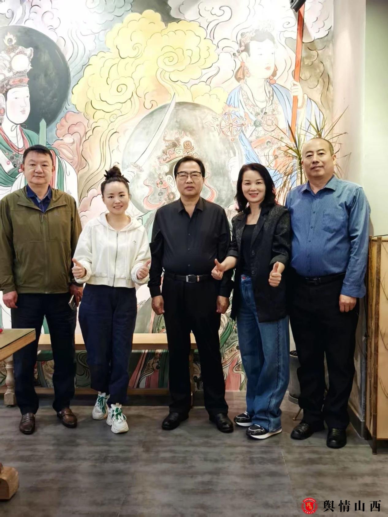 图片暂时无法显示